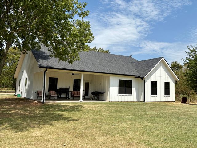 192 Hagerman Road, Pottsboro, TX 75076