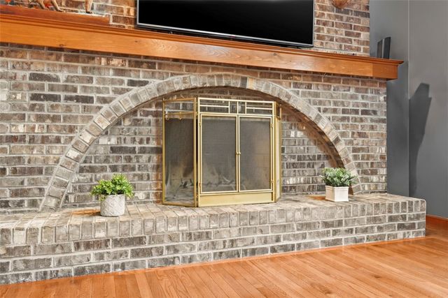 412 Golden Grove Rd, Economy, PA 15005