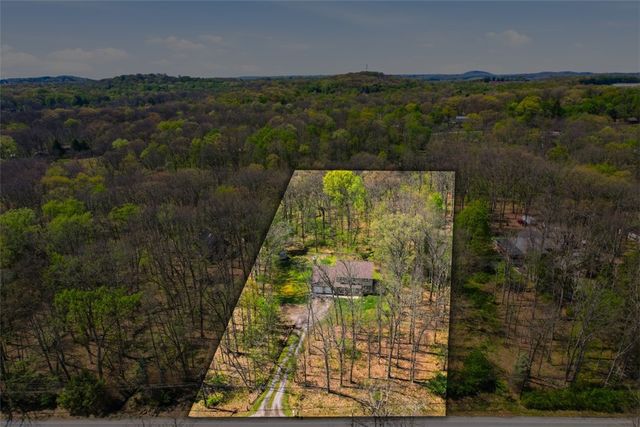 412 Golden Grove Rd, Economy, PA 15005