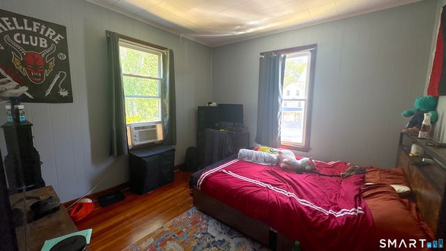6 Lafayette Street, Enfield, CT 06082