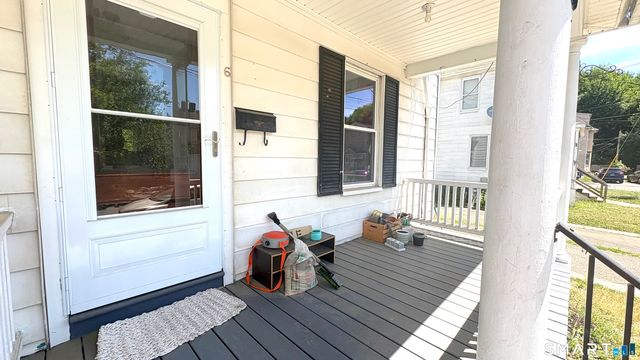 6 Lafayette Street, Enfield, CT 06082