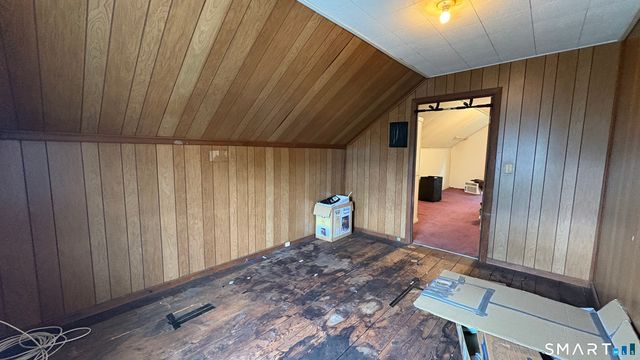 6 Lafayette Street, Enfield, CT 06082