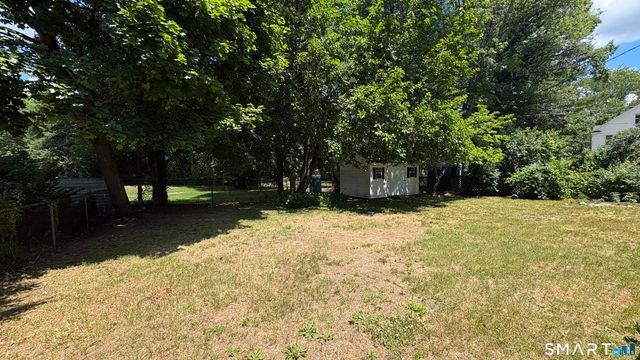 6 Lafayette Street, Enfield, CT 06082
