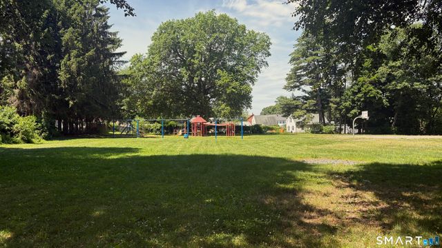 6 Lafayette Street, Enfield, CT 06082