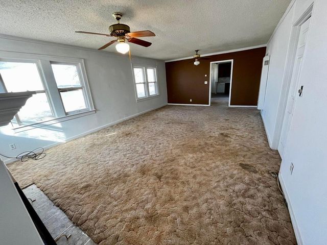 1512 W 11th Street, Plainview, TX 79072