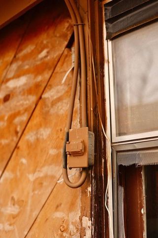 1512 W 11th Street, Plainview, TX 79072