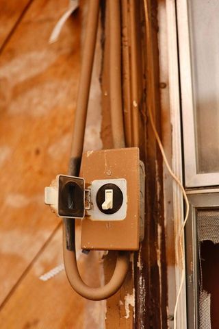 1512 W 11th Street, Plainview, TX 79072