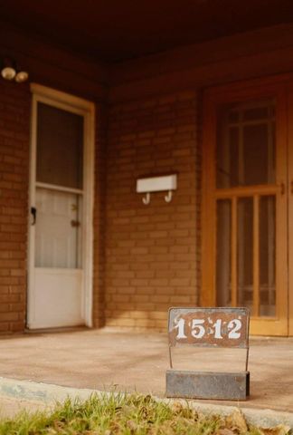 1512 W 11th Street, Plainview, TX 79072