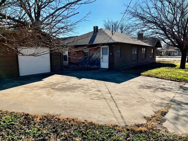 1512 W 11th Street, Plainview, TX 79072