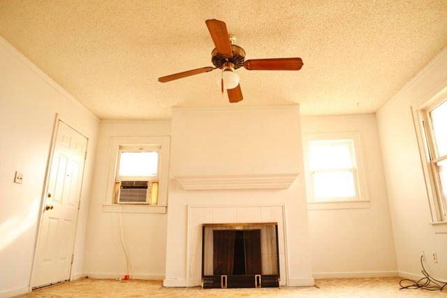 1512 W 11th Street, Plainview, TX 79072