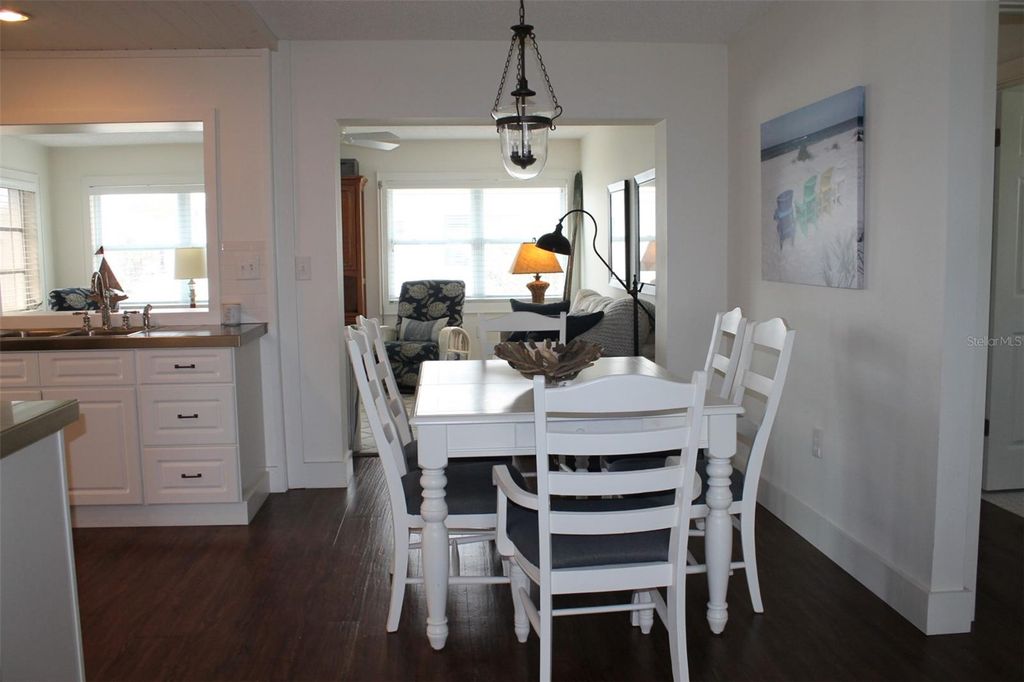 Image 9 of property listing at 9304 41ST WAY N, Pinellas Park, FL 33782