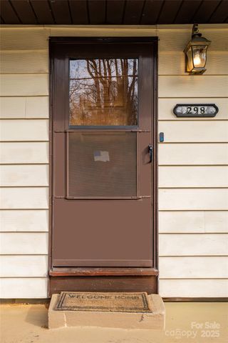 298 School Road E, Asheville, NC 28803