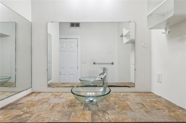 176 Lodi Way, Lawrenceville, PA 15201