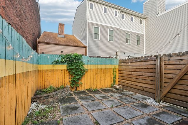 176 Lodi Way, Lawrenceville, PA 15201