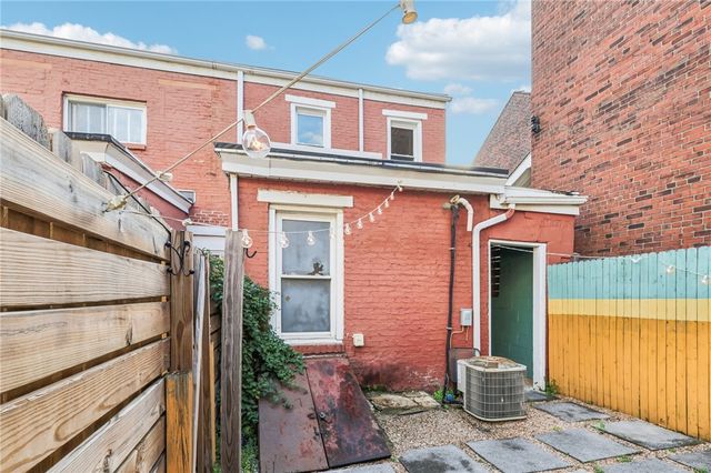 176 Lodi Way, Lawrenceville, PA 15201