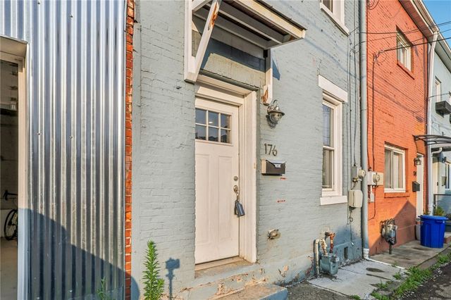 176 Lodi Way, Lawrenceville, PA 15201