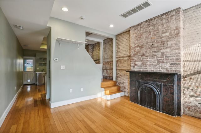 176 Lodi Way, Lawrenceville, PA 15201