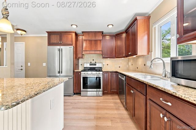 42120 Ridge Road W, Novi, MI 48375