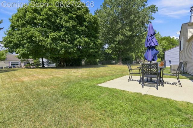42120 Ridge Road W, Novi, MI 48375