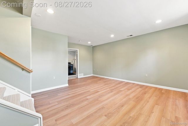 42120 Ridge Road W, Novi, MI 48375