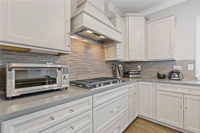 830 Stone Ridge Lane, Atlanta, GA 30324