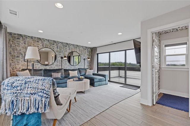 830 Stone Ridge Lane, Atlanta, GA 30324