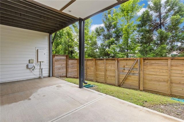 830 Stone Ridge Lane, Atlanta, GA 30324