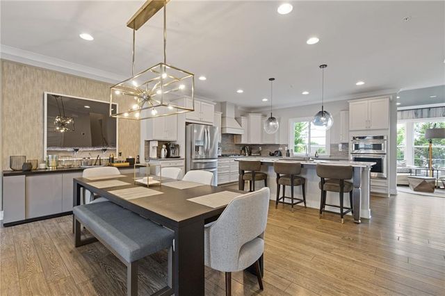 830 Stone Ridge Lane, Atlanta, GA 30324