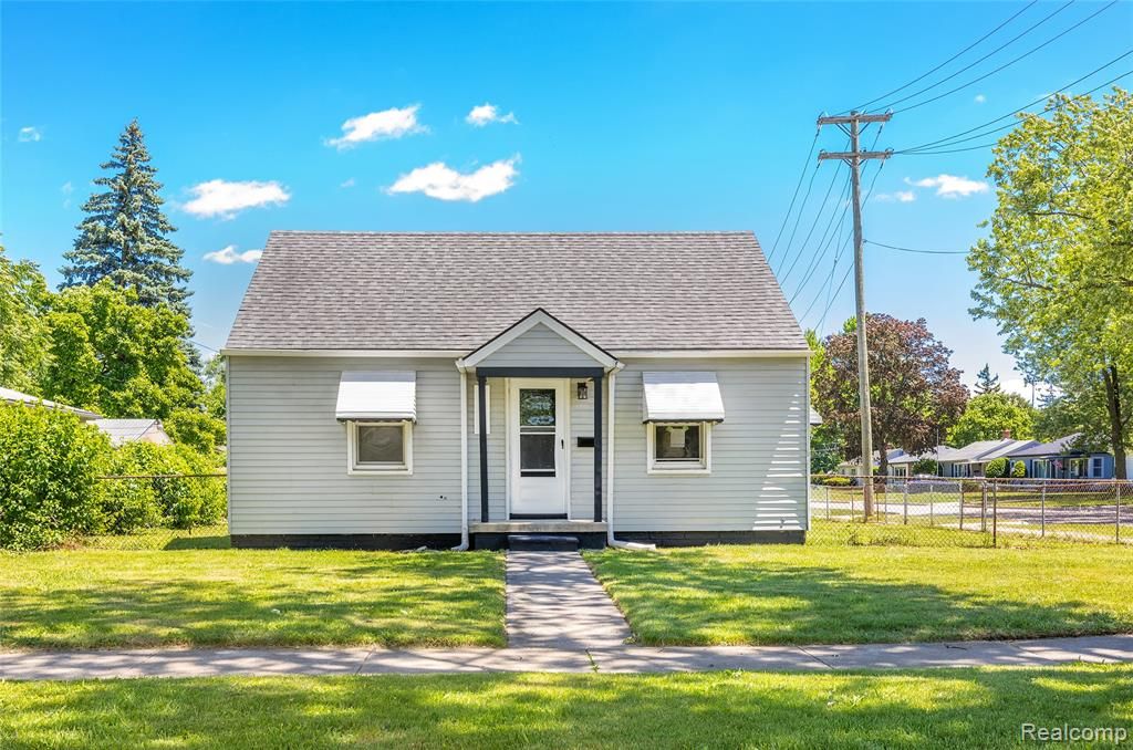 4517 Grindley Park Street, Dearborn Heights, MI 48125