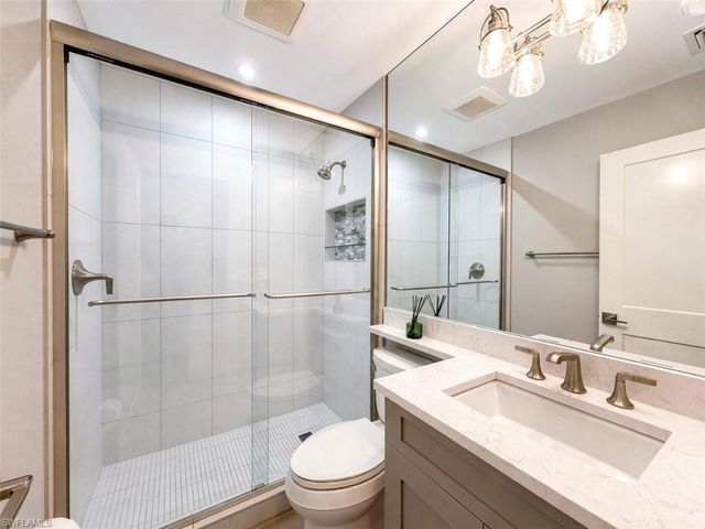 20822 Country Barn DR, Estero, FL 33928