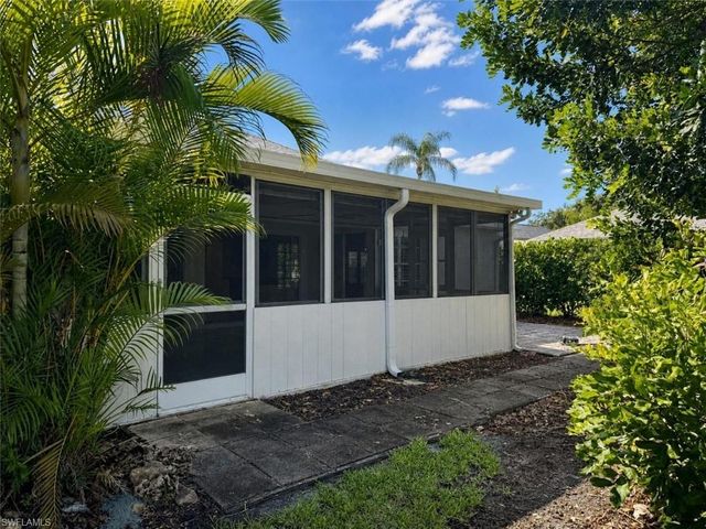 20822 Country Barn DR, Estero, FL 33928