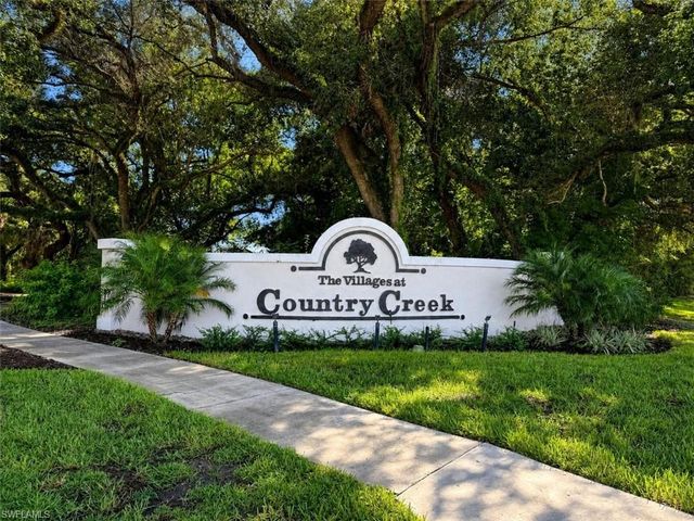 20822 Country Barn DR, Estero, FL 33928