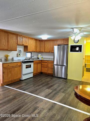 345 Holiday Park Boulevard NE, Palm Bay, FL 32907