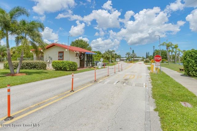 345 Holiday Park Boulevard NE, Palm Bay, FL 32907