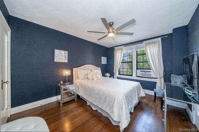 100 Parkway Road 4D, Bronxville, NY 10708