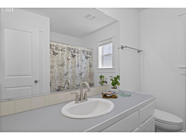 19257 OAK Ave, Sandy, OR 97055