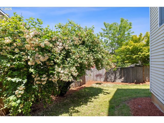 19257 OAK Ave, Sandy, OR 97055