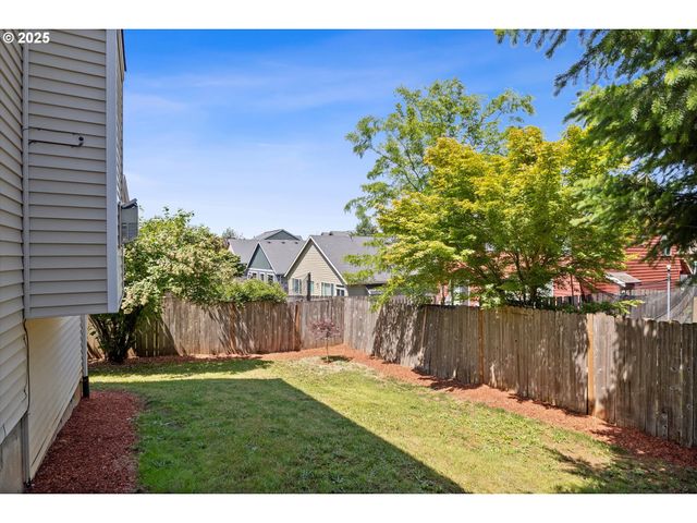 19257 OAK Ave, Sandy, OR 97055