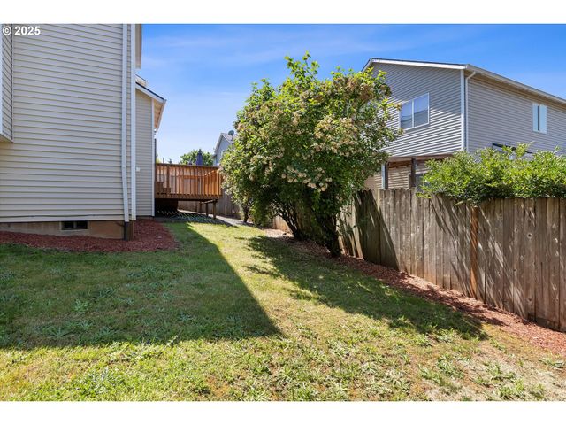 19257 OAK Ave, Sandy, OR 97055