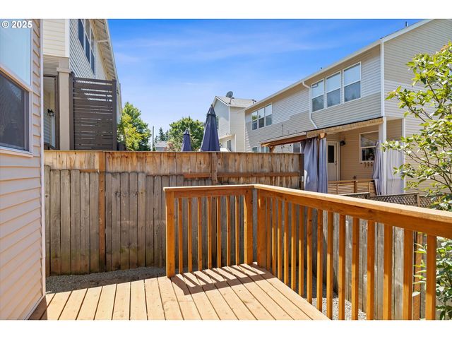 19257 OAK Ave, Sandy, OR 97055