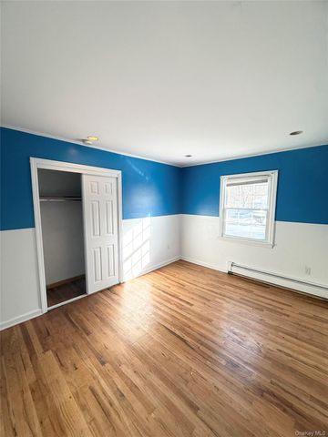 18 Park Hill Drive, New Windsor, NY 12553