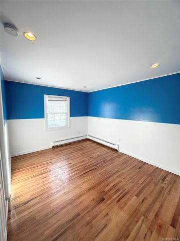 18 Park Hill Drive, New Windsor, NY 12553