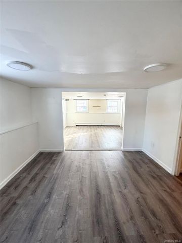 18 Park Hill Drive, New Windsor, NY 12553