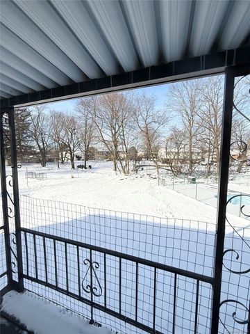 18 Park Hill Drive, New Windsor, NY 12553