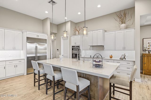 618 E TUMBLEWEED Drive, Phoenix, AZ 85085