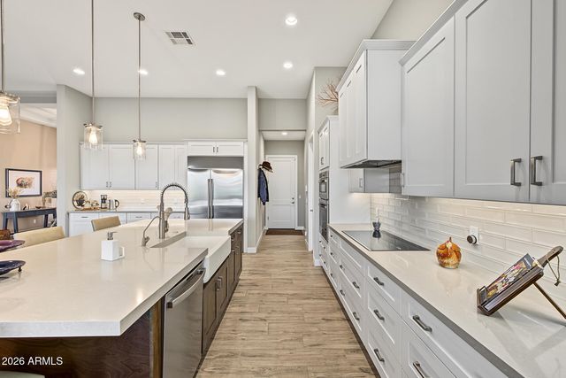 618 E TUMBLEWEED Drive, Phoenix, AZ 85085