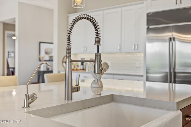 618 E TUMBLEWEED Drive, Phoenix, AZ 85085
