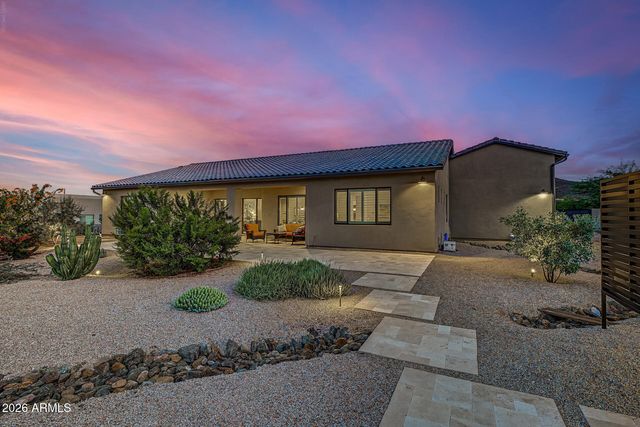 618 E TUMBLEWEED Drive, Phoenix, AZ 85085
