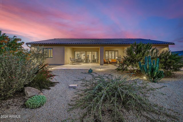 618 E TUMBLEWEED Drive, Phoenix, AZ 85085