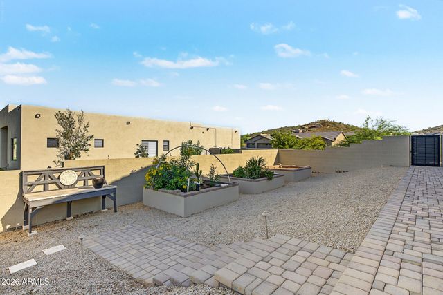 618 E TUMBLEWEED Drive, Phoenix, AZ 85085